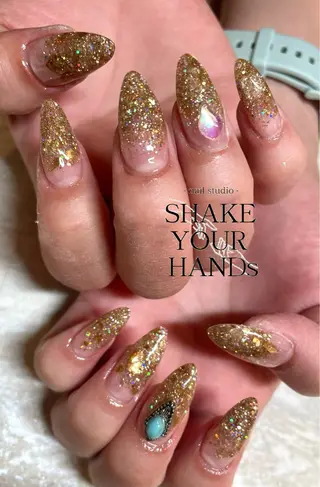 ネイル ネイルスタジオ シェイクユアハンズのネイルデザイン