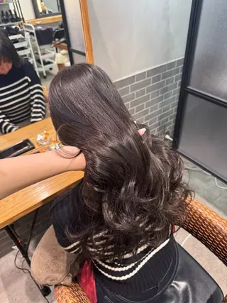 ロング カラー 暖色カラー🤎Red Neo meiのヘアスタイル