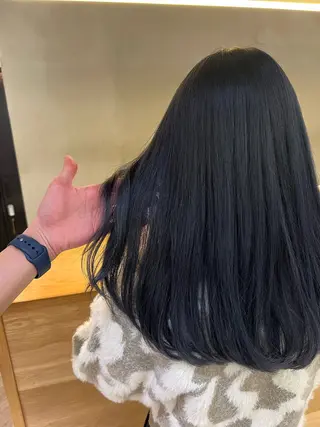 ロング 似合わせレイヤー ＆透明感カラーのヘアスタイル