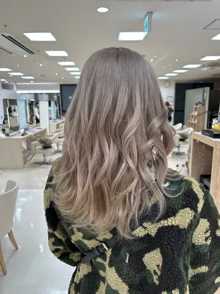 カラー 💜暖色系カラー/ ブリーチカラー💜のヘアスタイル