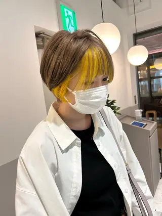 ショート カラー 薄田 珠美のヘアスタイル