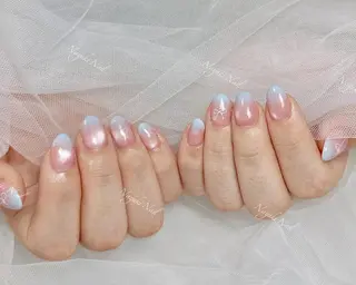 ネイル 🦋 Queenieのネイルデザイン