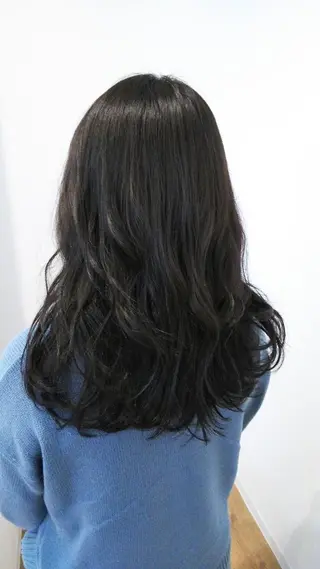 ロング カラー パーマ ヘアアレンジ メンズ キッズ ネイル マツエク・マツパ MEGUMI megumiのヘアスタイル
