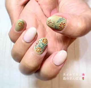 ネイル ショートネイル 森のさんぽ道のネイルデザイン