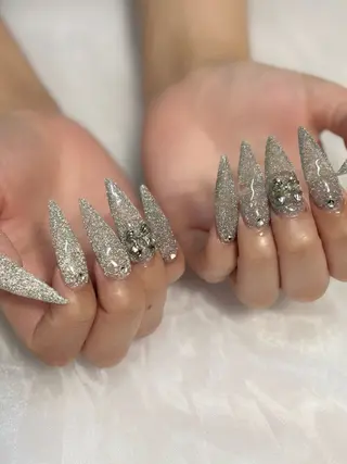 ネイル BLACKVELV ET(YUME)のネイルデザイン