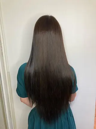 縮毛矯正🌈 三浦暢輝のヘアスタイル