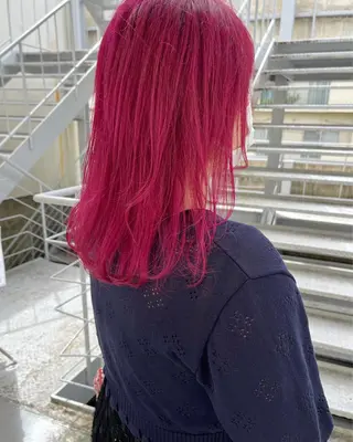 セミロング カラー ﾊｲﾄｰﾝ/ｼｮｰﾄ 村上淳乃🐥のヘアスタイル