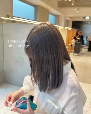 ミディアム 透明感モテ艶髪カラー Gallicaイリサのヘアスタイル