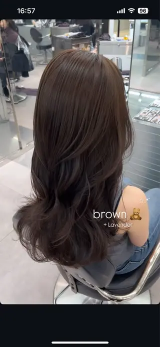 ロング フカミ マナカのヘアスタイル