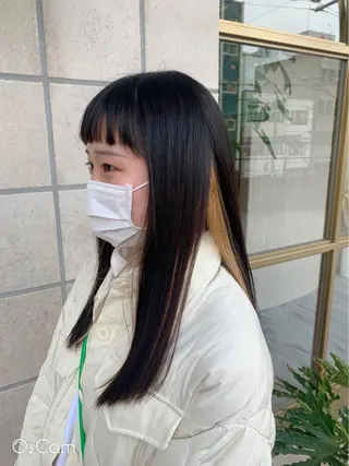 セミロング Aya/四条烏丸/ インナーカラーのヘアスタイル