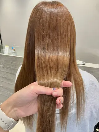 ロング サキ🤍ハイトーン 🩰くびれ巻きヘアのヘアスタイル