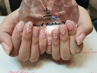 ネイル ネイルリボン 受付スタッフのネイルデザイン