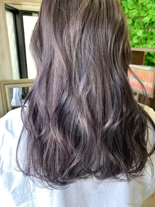 セミロング 西村 LaniRuhrのヘアスタイル