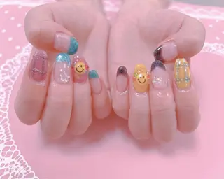 ネイル はぴねす所属・横浜 美夢のネイルデザイン