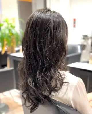 セミロング 亀井 慎太郎のヘアスタイル