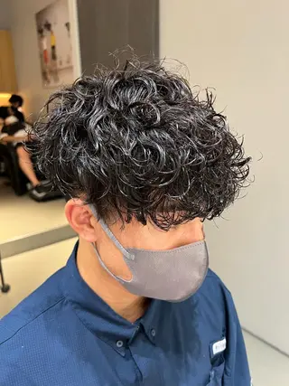 ショート パーマ メンズ 梅田茶屋町メンズ 専門美容師 山元一平のヘアスタイル