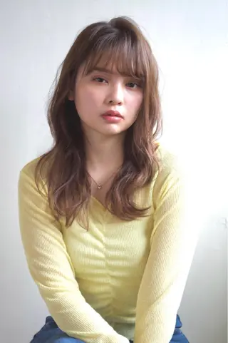 セミロング カラー 千 田のヘアスタイル