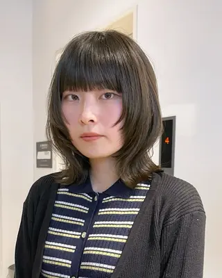 ミディアム カラー かわい りほのヘアスタイル