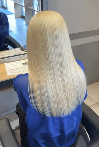 セミロング たかはし るなのヘアスタイル