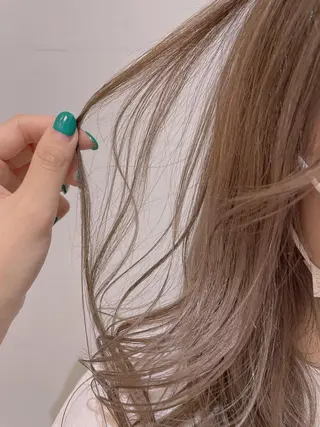 セミロング カラー 🦖鶴岡 香純🦖のヘアスタイル