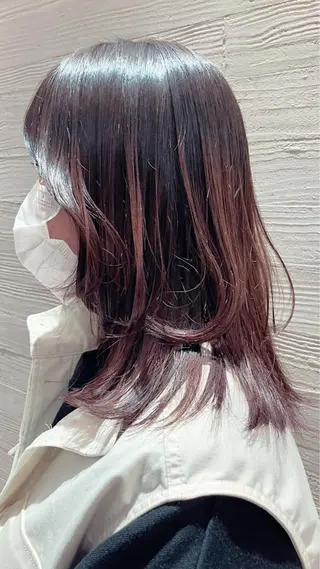 ミディアム サキ🤍ハイトーン 🩰くびれ巻きヘアのヘアスタイル