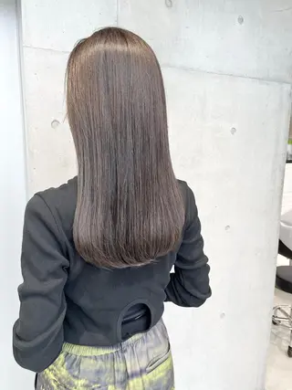 ロング カラー ヘアアレンジ 透明感/オリーブ/ グレージュ/YUKAのヘアスタイル