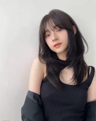 セミロング 川口開世 short cutのヘアスタイル