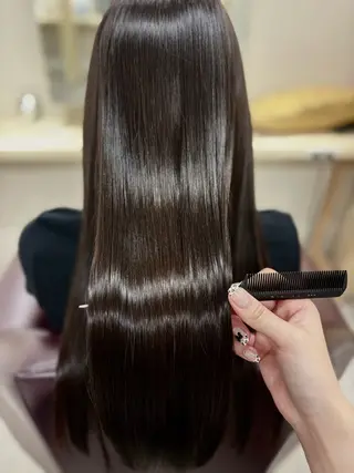 ロング ✮透明感カラー 泉 凜花のヘアスタイル