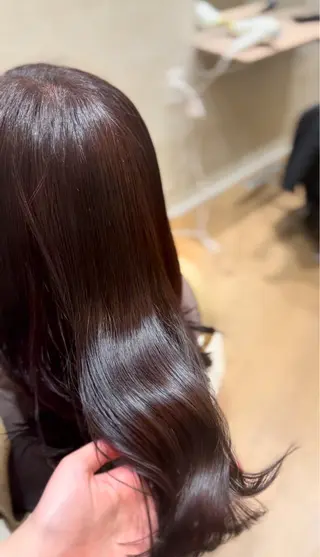 セミロング カラー 砂野 真璃奈のヘアスタイル