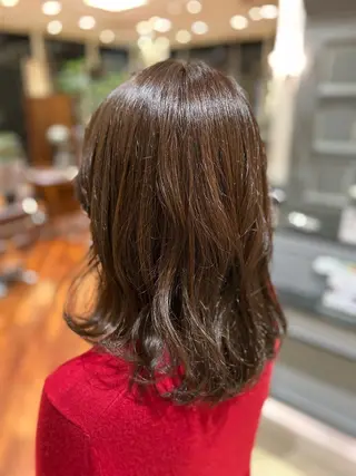 セミロング カラー 多賀 亮真のヘアスタイル