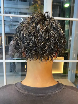 パーマ メンズ ✨デザインカラー✨ ✂️kouki✂️のヘアスタイル