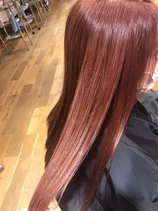 ロング カラー 森岡 紗羽のヘアスタイル