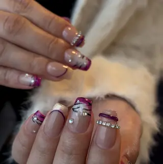 ネイル Pure&Rich Nailのネイルデザイン