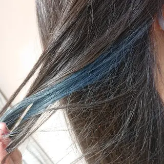 カラー chacha Blanc田中のヘアスタイル