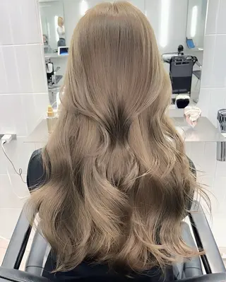 ロング ✨レイヤーカット 海外ヘア/原宿✨のヘアスタイル