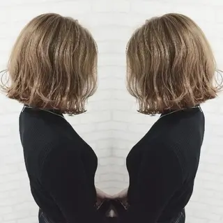 ミディアム 今中 小百合のヘアスタイル