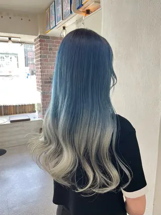 カラー エクステ ハイトーン 💭黒崎ハルカのヘアスタイル