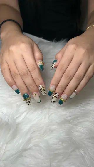 ネイル lotus_nail ⠀のネイルデザイン