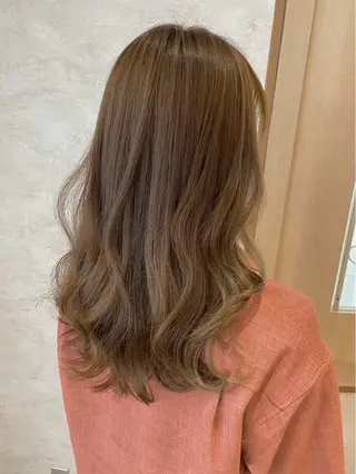 ロング ブリーチなし透明感 カラー/松沢州途のヘアスタイル