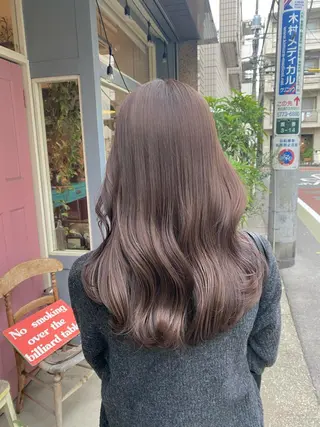 セミロング カラー AYANO ／レイヤー／オリーブのヘアスタイル