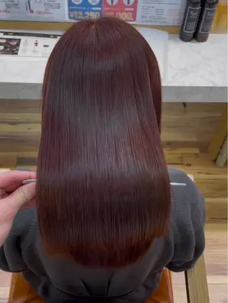 セミロング 艶髪/髪質改善 /透明感カラー/鴻巣のヘアスタイル