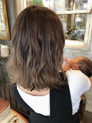 ミディアム カラー hair  salon Zöld.所属・KAIBORI ASUKAのヘアスタイル