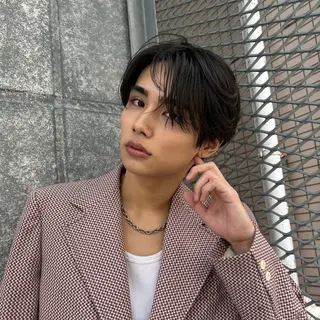 ミディアム メンズ メンズバレイヤージュ 🔥メンズカット🔥のヘアスタイル