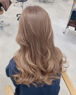 ロング カラー 新宿/ベージュ/ 透明感カラー/タクマのヘアスタイル