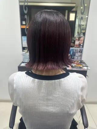 ミディアム レイヤー 艶々カラーのヘアスタイル