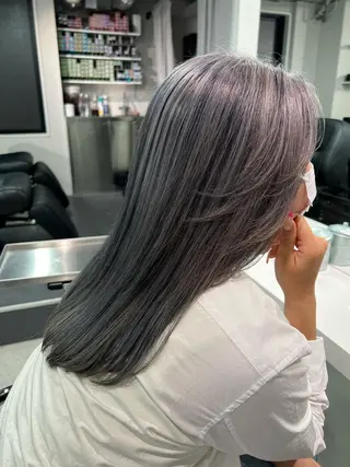 セミロング カラー ハイトーン&髪質改善 &韓国エクステ🤎のヘアスタイル