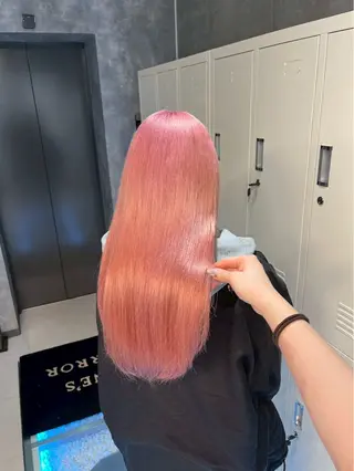 ロング カラー 🌈推し活ハイトーン 💫荒川結星のヘアスタイル