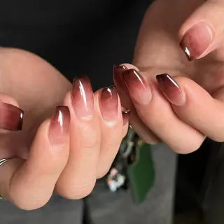 ネイル Manon Tomiのネイルデザイン