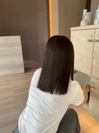 ミディアム Lien.AKI 透明感カラー🤍のヘアスタイル