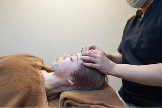 骨盤矯正・姿勢矯正 肩こり・腰痛整体のエステ・リラクイメージ